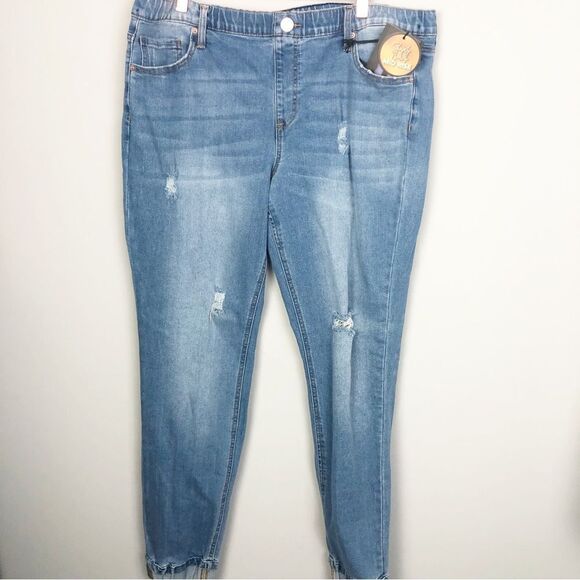 COPPERFLASH | NEW Pull-On Jogger Style Distressed Denim Jeans Women’s Size 14 - Picture 1 of 10